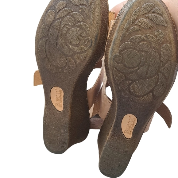 Born Boulder Leather Cork Wedge Sandal Tan Size 9 women's Shoe - Picture 11 of 11